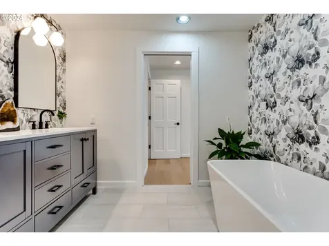 3368 Chaucer Way Eugene OR 97405