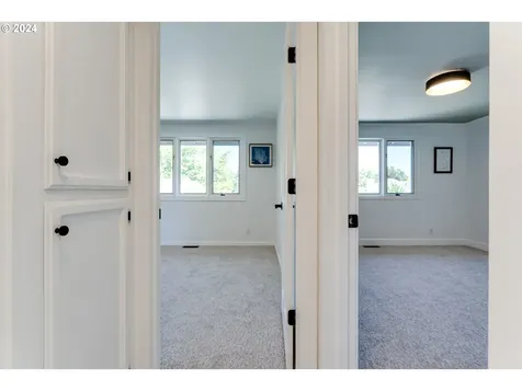 3368 Chaucer Way Eugene OR 97405