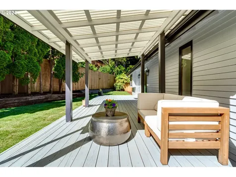 3368 Chaucer Way Eugene OR 97405