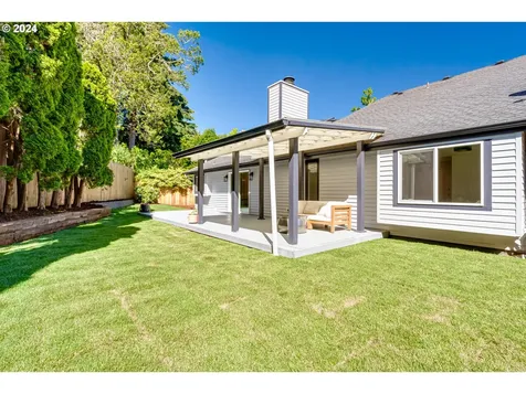 3368 Chaucer Way Eugene OR 97405