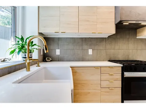 3368 Chaucer Way Eugene OR 97405
