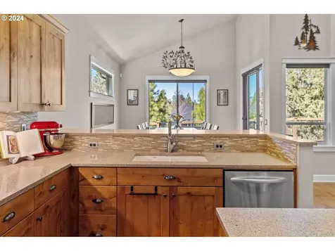 20876 Tamar Lane Bend OR 97702