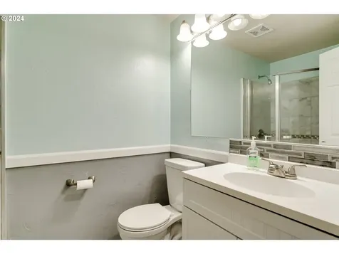 4499 Marcum Lane Eugene OR 97402