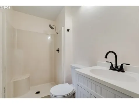 4499 Marcum Lane Eugene OR 97402