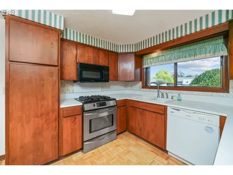 1266 Kimberly Court NE Keizer OR 97303