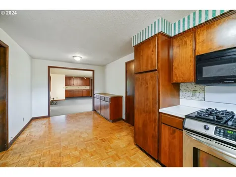 1266 Kimberly Court NE Keizer OR 97303