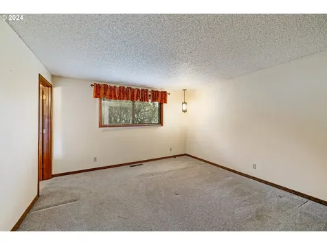 1266 Kimberly Court NE Keizer OR 97303