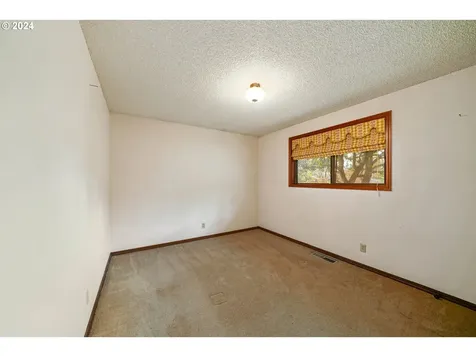 1266 Kimberly Court NE Keizer OR 97303