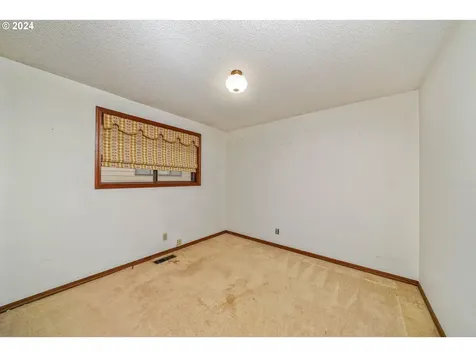 1266 Kimberly Court NE Keizer OR 97303