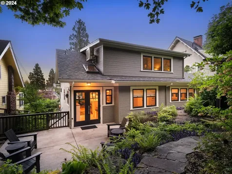 3432 NW Thurman Street Portland OR 97210