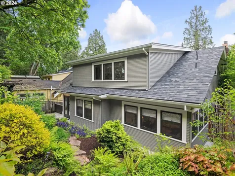 3432 NW Thurman Street Portland OR 97210