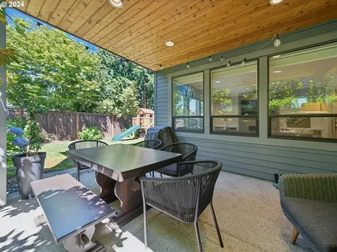 4025 Se Malden Street Portland OR 97202