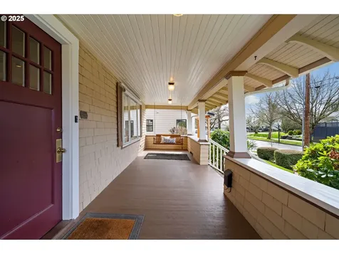 2734 NE 47th Avenue Portland OR 97213
