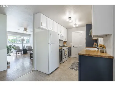 123 NW 17th Street Mcminnville OR 97128