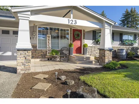 123 NW 17th Street Mcminnville OR 97128