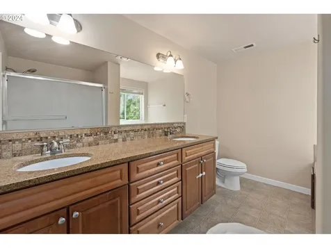 5305 Ne 54th Avenue Vancouver WA 98661