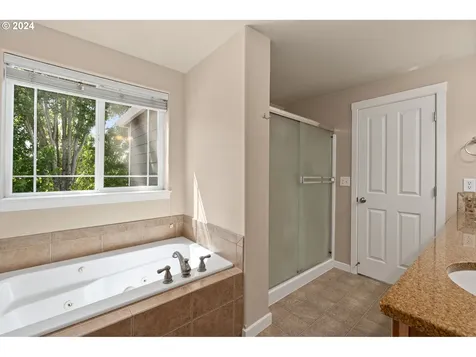 5305 Ne 54th Avenue Vancouver WA 98661