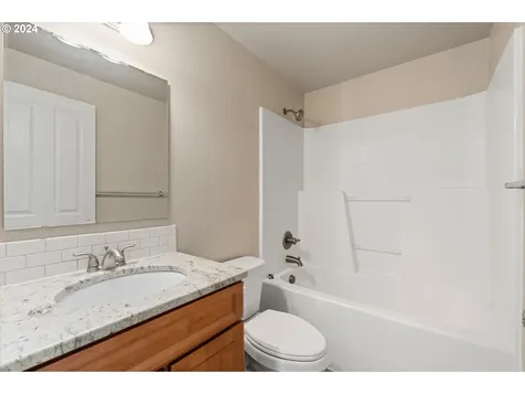 5305 Ne 54th Avenue Vancouver WA 98661