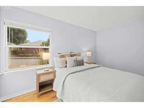 3925 Se 37th Avenue Portland OR 97202