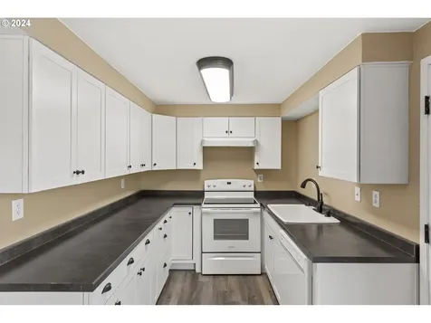 3449 Spruce Street North Bend OR 97459