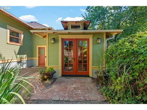 1605 Se Lexington Street Portland OR 97202