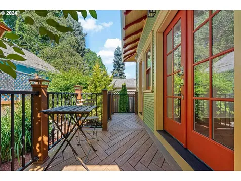 1605 Se Lexington Street Portland OR 97202