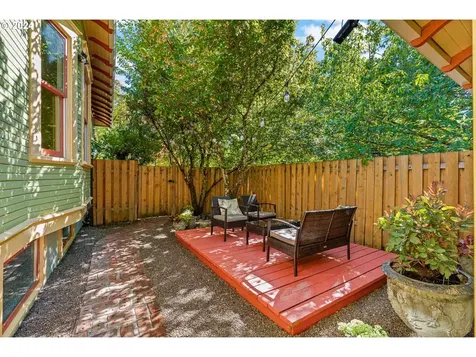 1605 Se Lexington Street Portland OR 97202