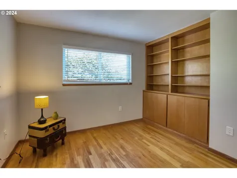15615 Sw Queen Victoria Place Portland OR 97224