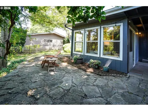 10610 Ne Russell Court Portland OR 97220