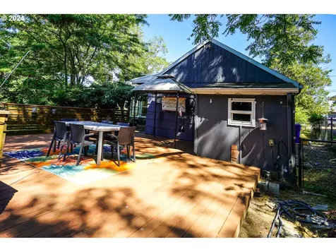 10610 Ne Russell Court Portland OR 97220