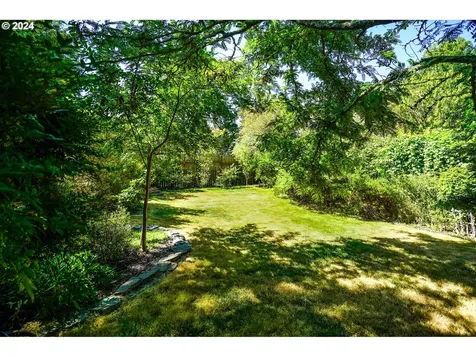 10610 Ne Russell Court Portland OR 97220