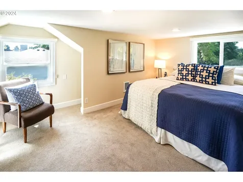 10610 Ne Russell Court Portland OR 97220