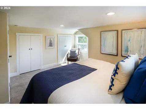 10610 Ne Russell Court Portland OR 97220