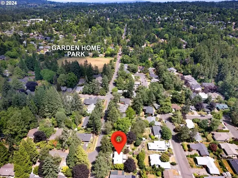 8700 Sw Alden Street Portland OR 97223