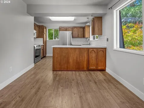 8700 Sw Alden Street Portland OR 97223