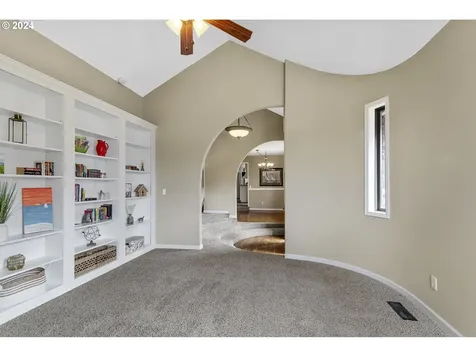 2565 N Washougal River Road Washougal WA 98671