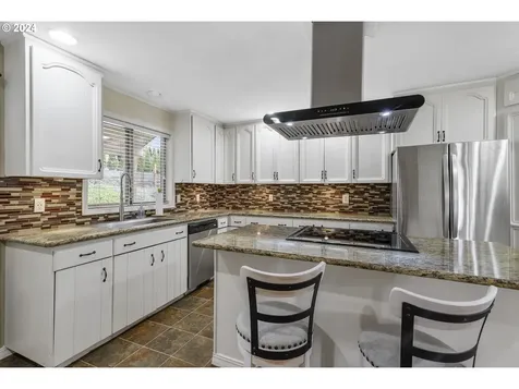 2565 N Washougal River Road Washougal WA 98671