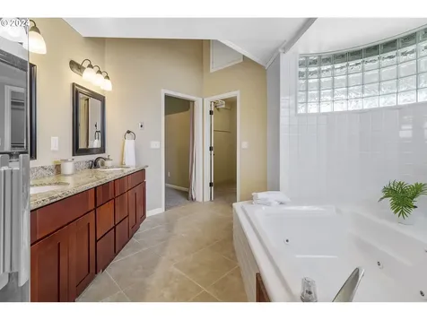 2565 N Washougal River Road Washougal WA 98671
