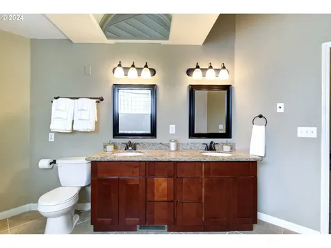 2565 N Washougal River Road Washougal WA 98671