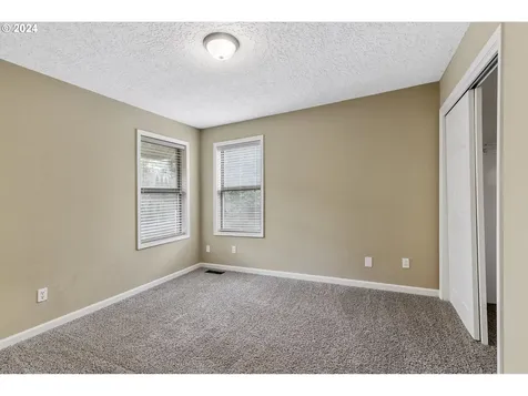 2565 N Washougal River Road Washougal WA 98671