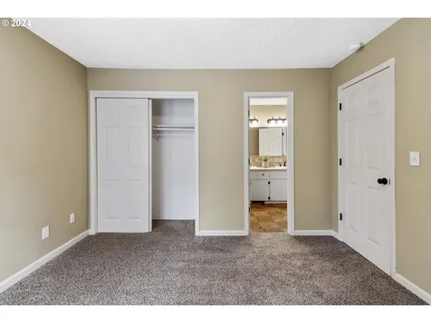 2565 N Washougal River Road Washougal WA 98671