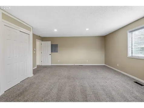 2565 N Washougal River Road Washougal WA 98671