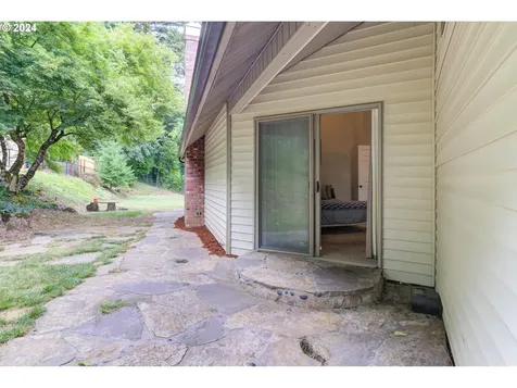 2565 N Washougal River Road Washougal WA 98671