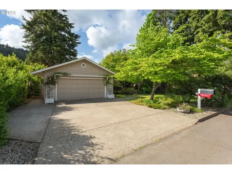 21 N River Drive Roseburg OR 97470