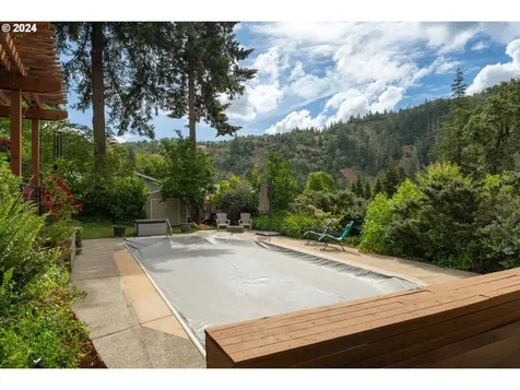 21 N River Drive Roseburg OR 97470