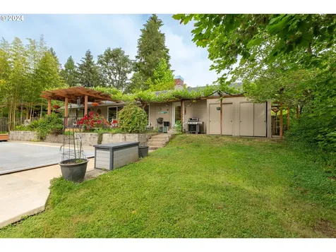 21 N River Drive Roseburg OR 97470