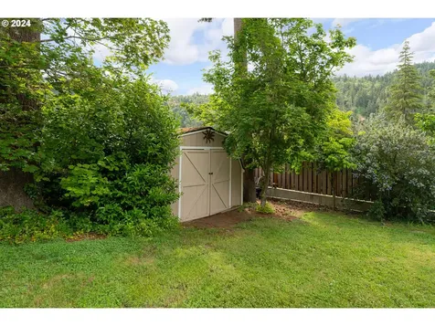 21 N River Drive Roseburg OR 97470
