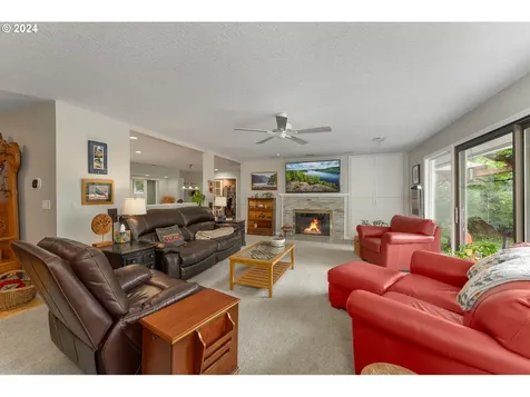 21 N River Drive Roseburg OR 97470
