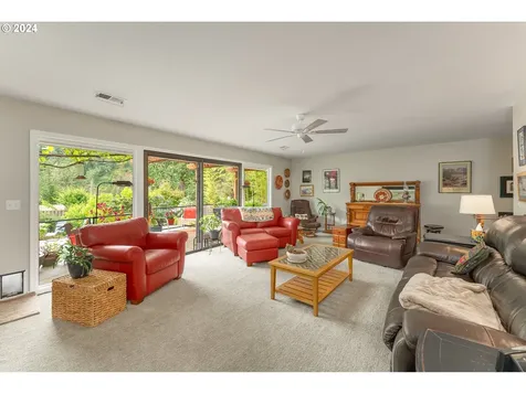 21 N River Drive Roseburg OR 97470
