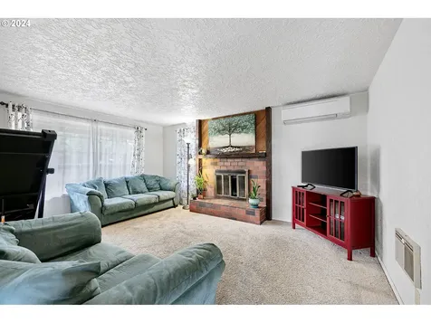 4675 Barger Drive Eugene OR 97402